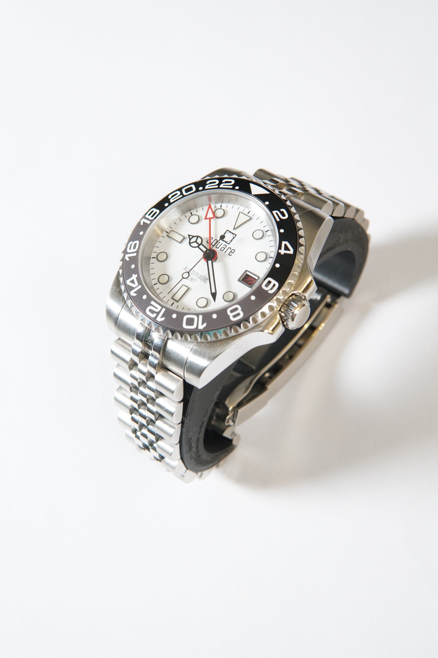 GMT-R