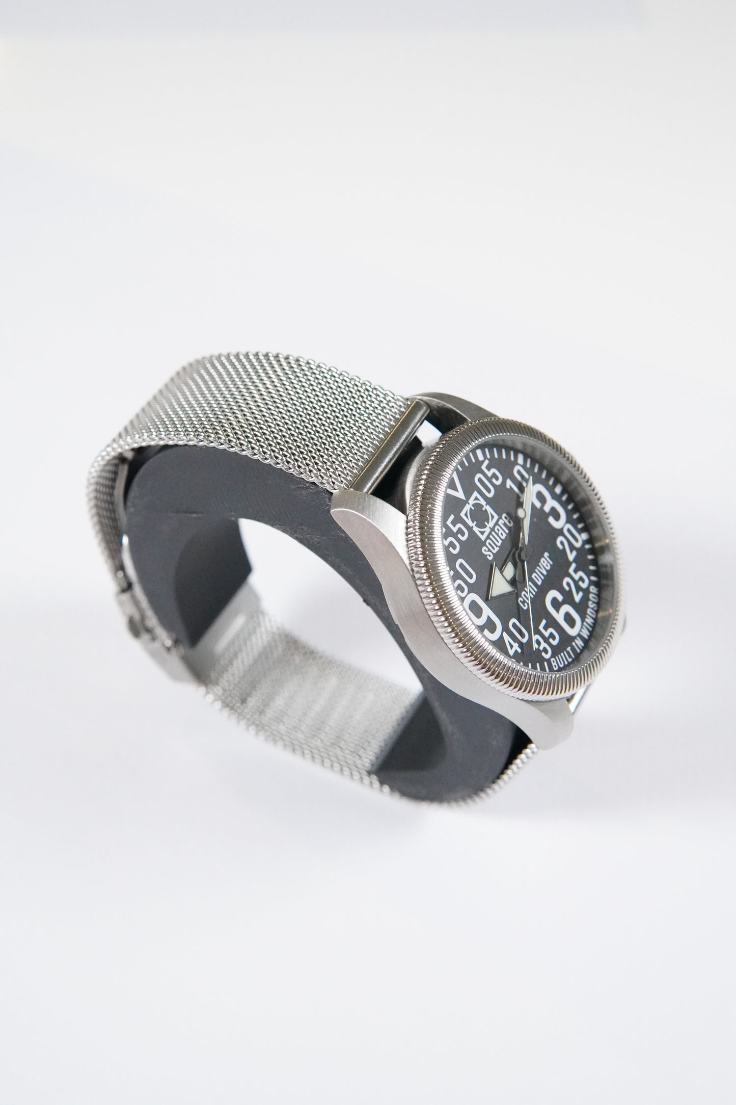 Coin Diver Black
