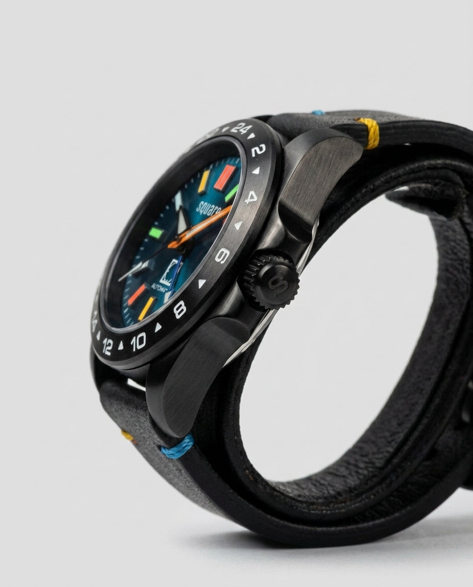 Pilot watch — Profile Perspective | Generated by Modelize